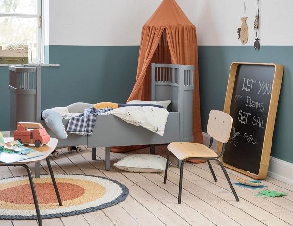 Inred och renovera barnrummet klimatsmart - svanen.se